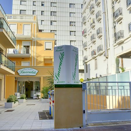 Residence Suite Smeraldo ริชโชเน ภายนอก รูปภาพ