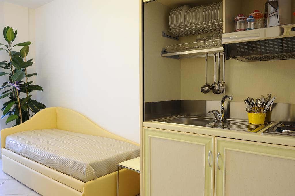 Residence Suite Smeraldo ริชโชเน ภายนอก รูปภาพ