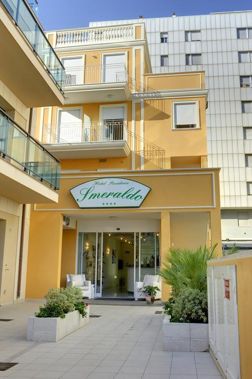 Residence Suite Smeraldo ริชโชเน ภายนอก รูปภาพ