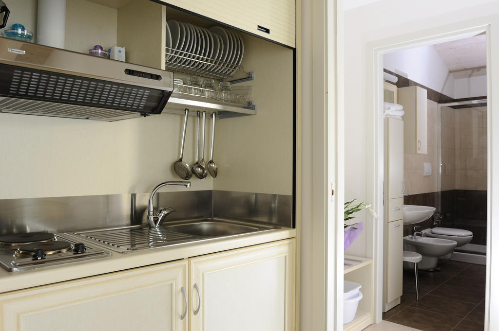Residence Suite Smeraldo ริชโชเน ห้อง รูปภาพ