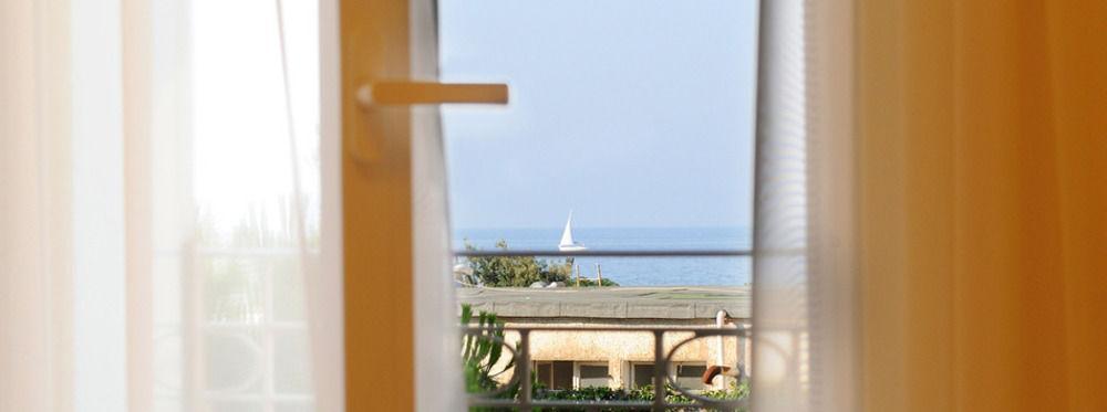 Residence Suite Smeraldo ริชโชเน ภายนอก รูปภาพ