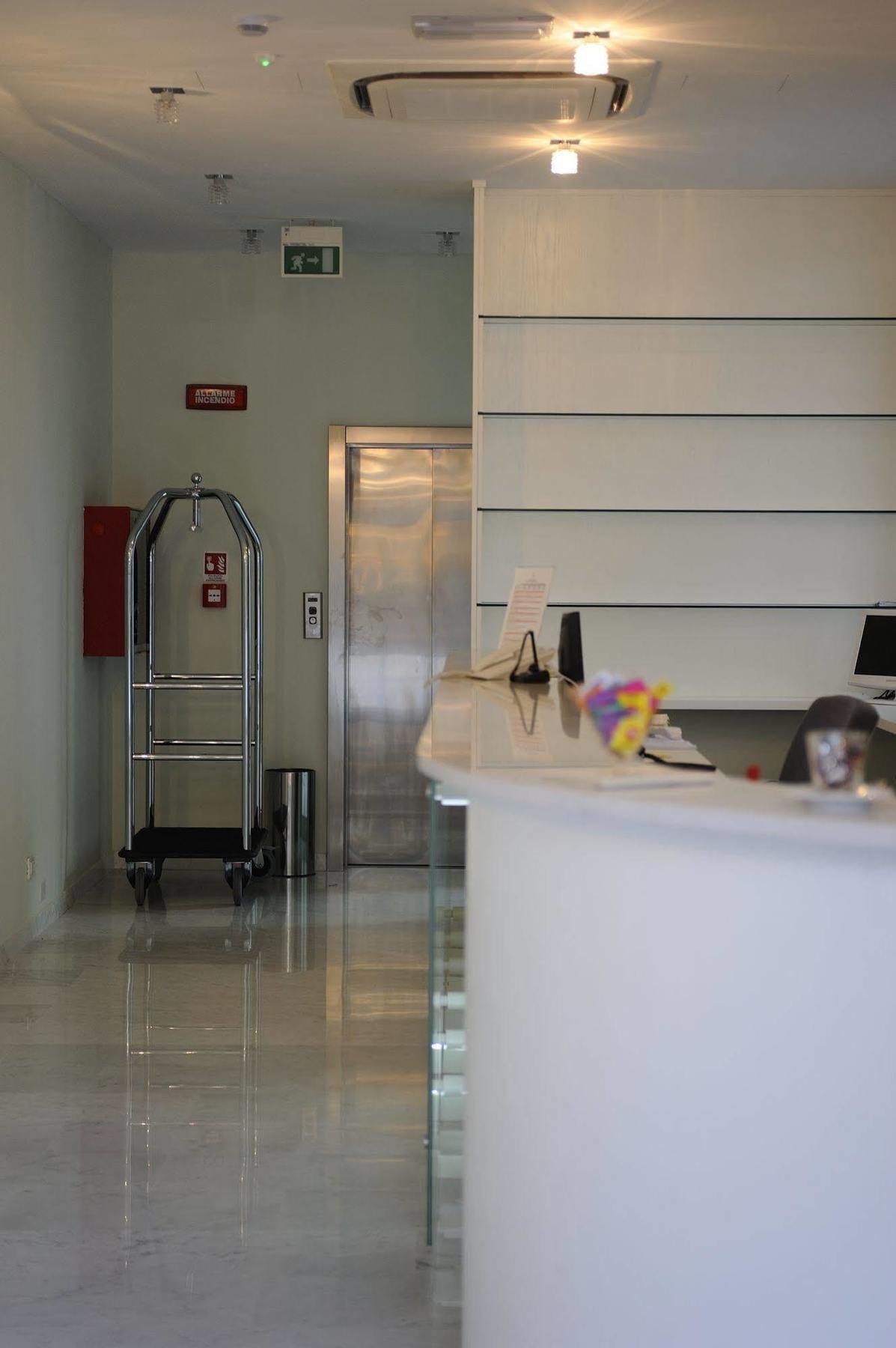 Residence Suite Smeraldo ริชโชเน ภายนอก รูปภาพ