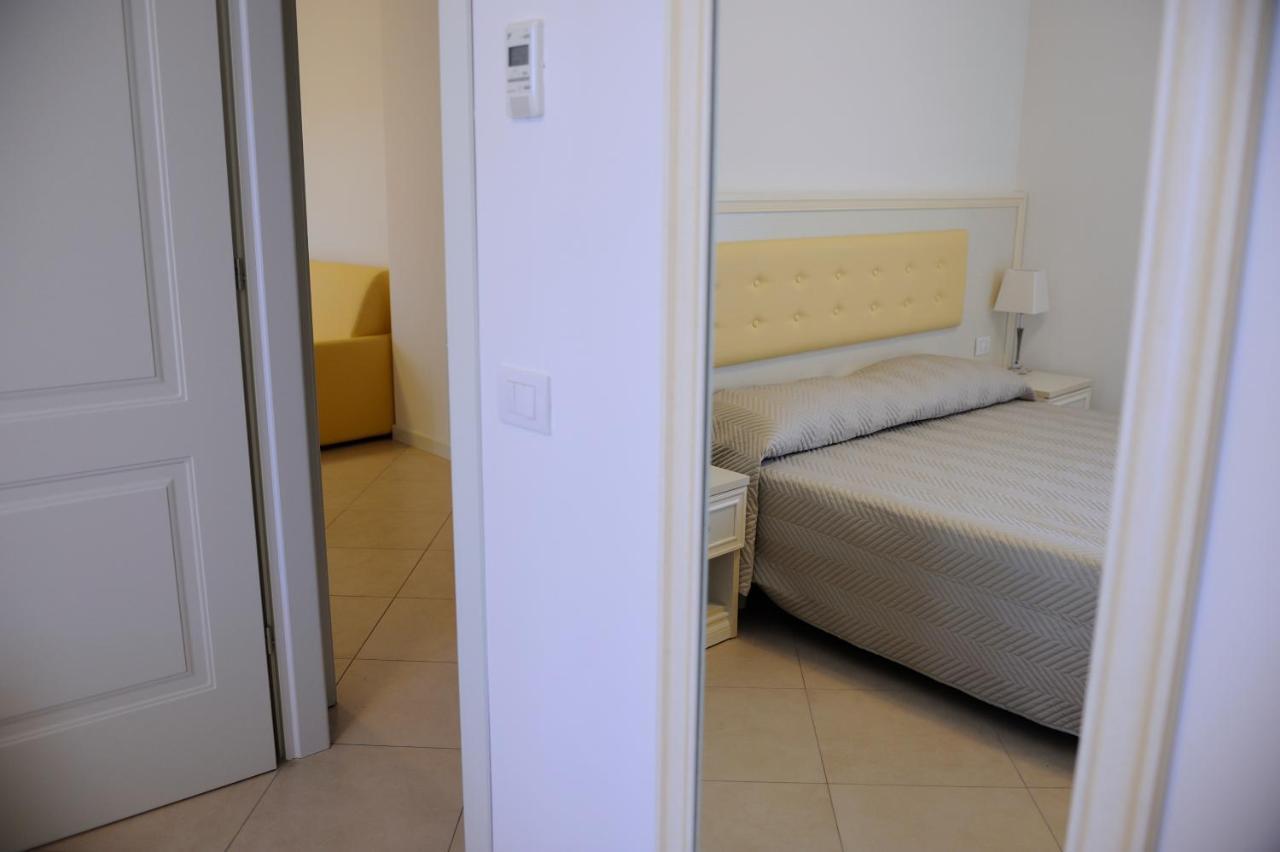 Residence Suite Smeraldo ริชโชเน ภายนอก รูปภาพ